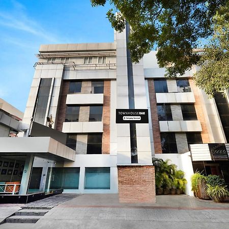 Super Townhouse Oak Kodambakkam Formerly Cine City Chennai Exteriör bild