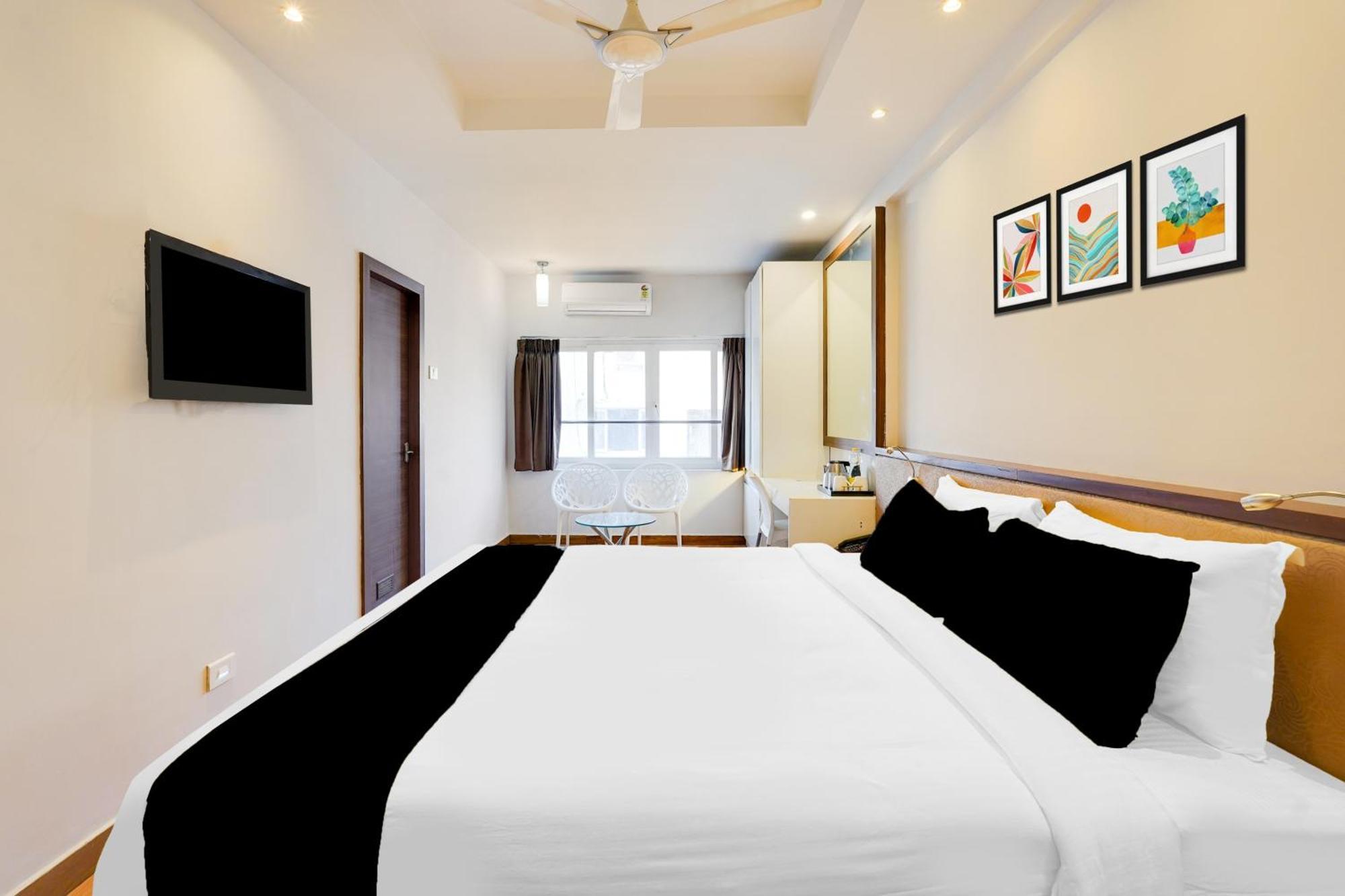 Super Townhouse Oak Kodambakkam Formerly Cine City Chennai Exteriör bild